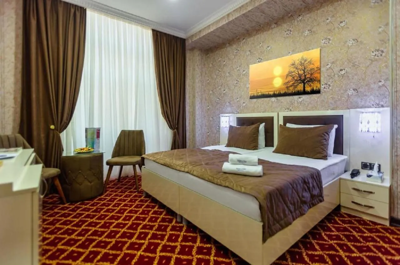 The Plaza Baku Hotel 4*,  Ázerbájdžán