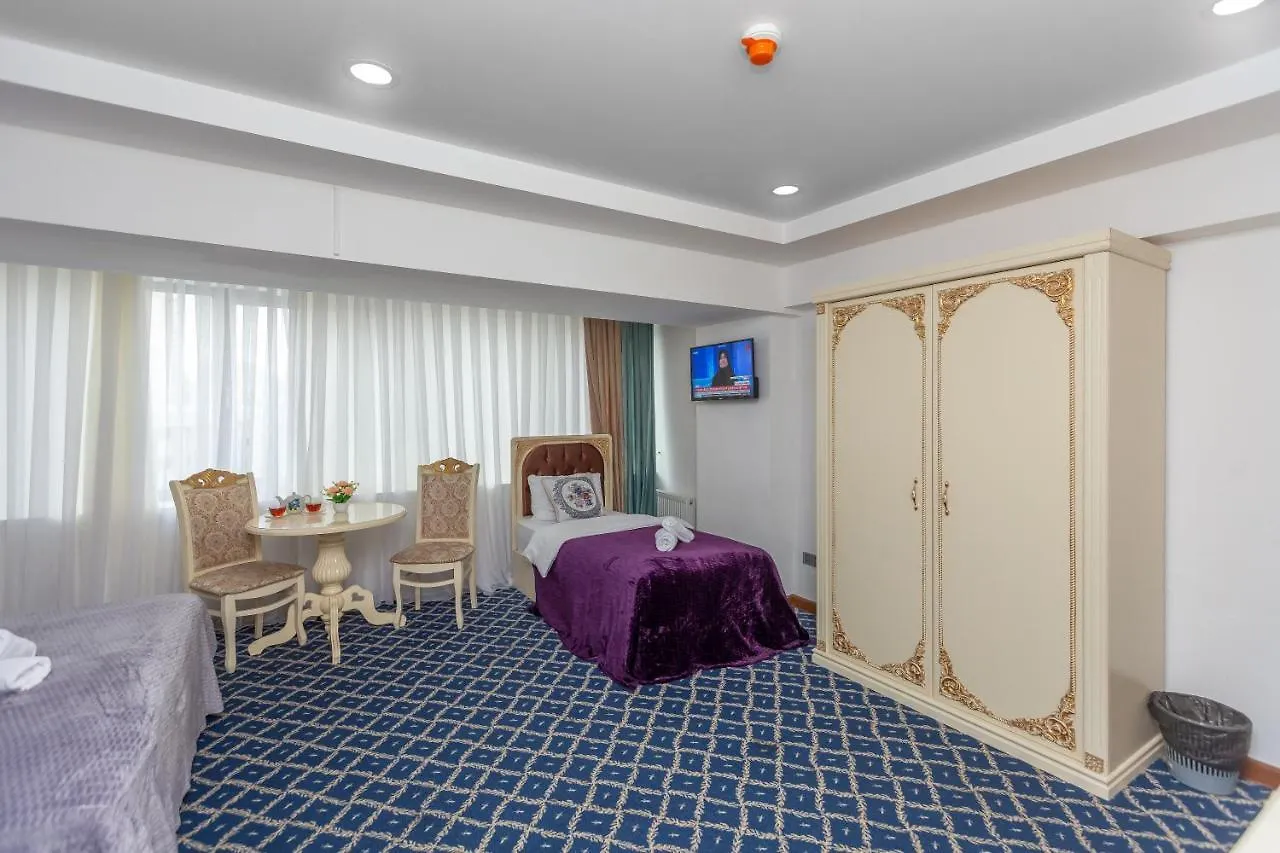 The Plaza Baku Hotel 4*,